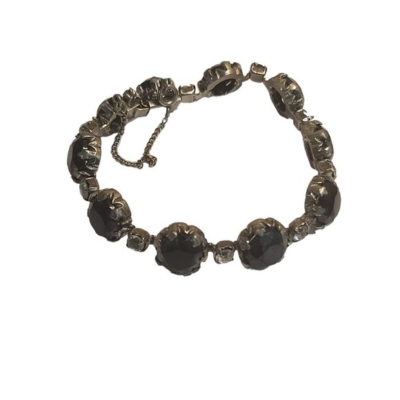 Schiaparelli Black Rhinestone Bracelet with safety chain one missing stone - Picture 12 of 12